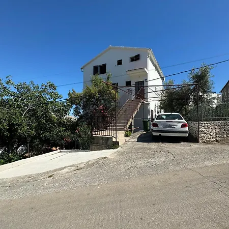Bella 1 Apartment