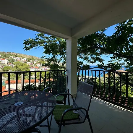 Bella 1 Apartment Trogir